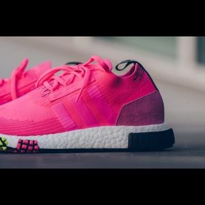 nmd r1 primeknit solar pink